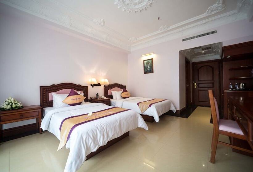 هتل Regency Classical Angkor
