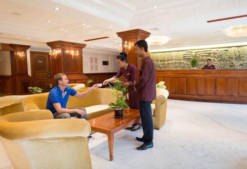 هتل Regency Classical Angkor