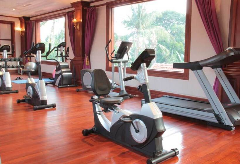 هتل Regency Classical Angkor