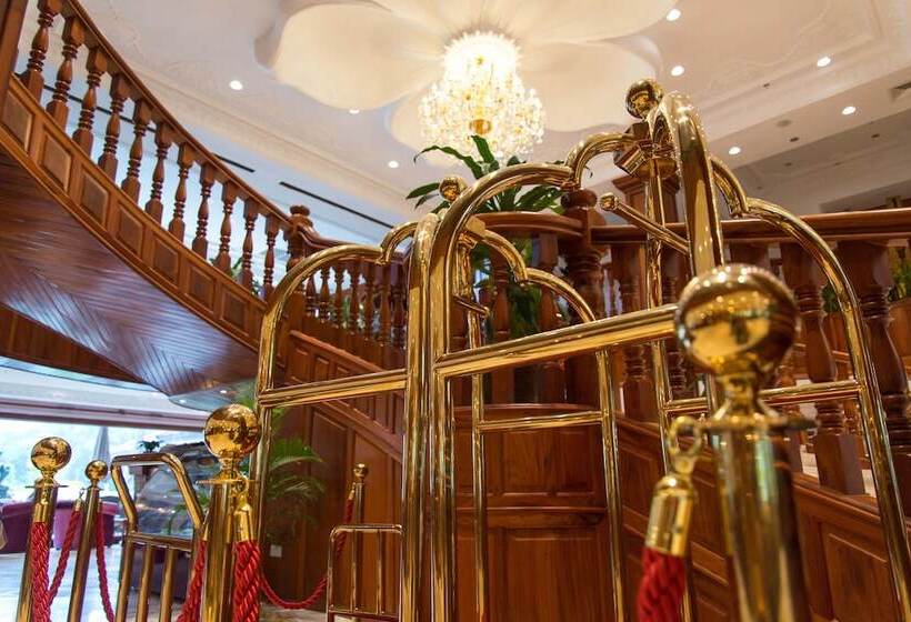 هتل Regency Classical Angkor
