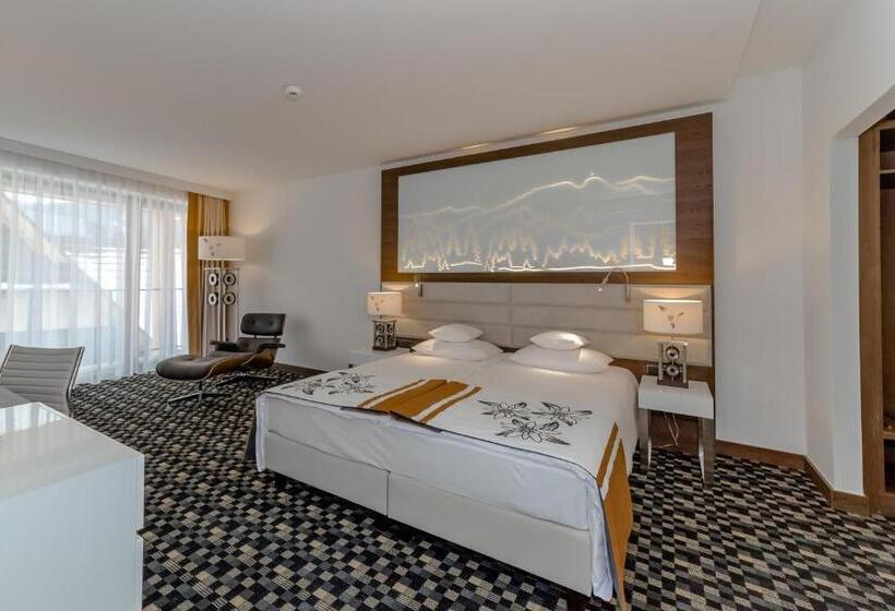 هتل Rezydencja Ii Nosalowy Dwór