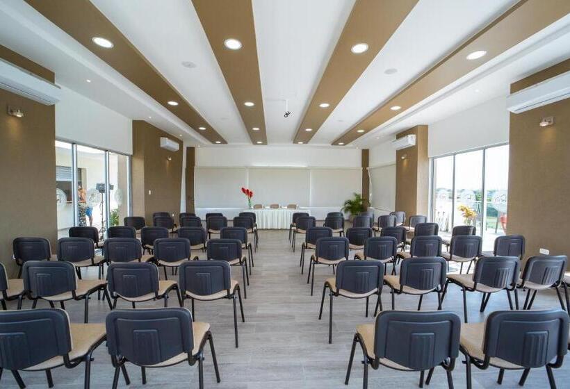 Отель Ribera Sinu