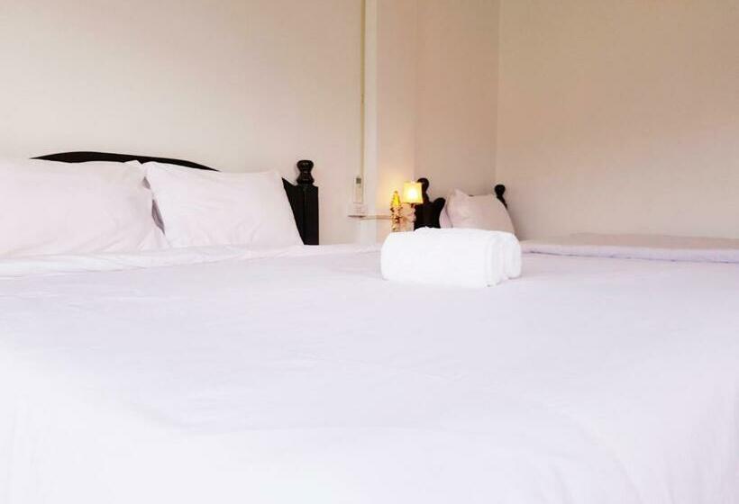 Отель Simon Riverside