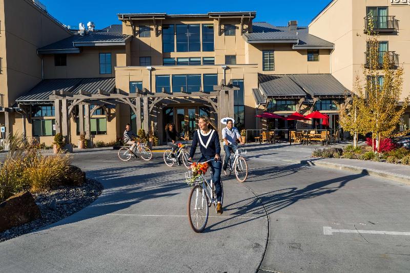 호텔 The Lodge At Columbia Point