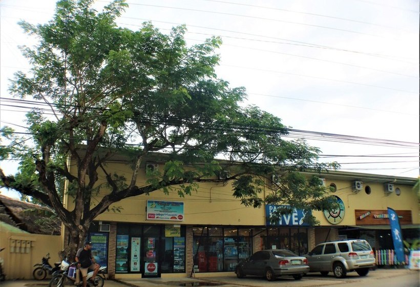 호텔 Zen Rooms Captain S Lodge