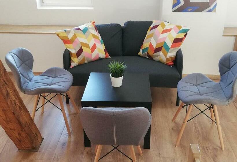 Life Hostel Slovenia