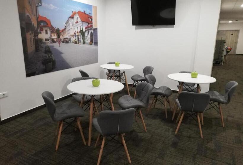 Life Hostel Slovenia