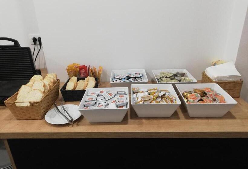 Life Hostel Slovenia