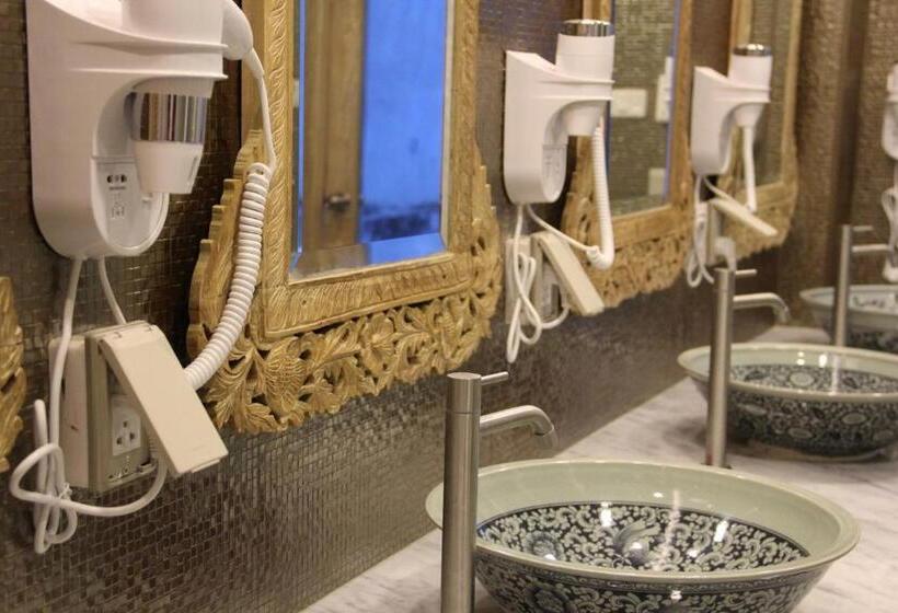 Mariya Lady Hostel Suvarnabhumi Airport