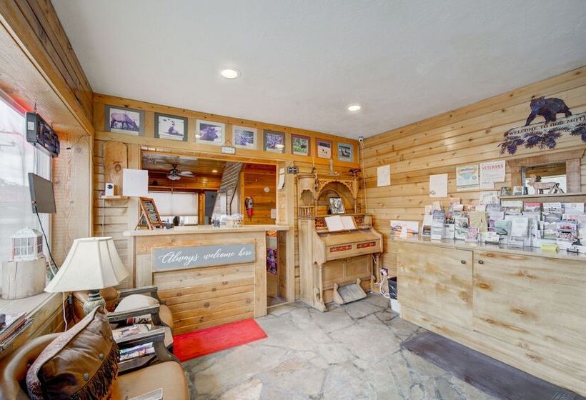 فندق على الطريق Livingston Inn   Historic