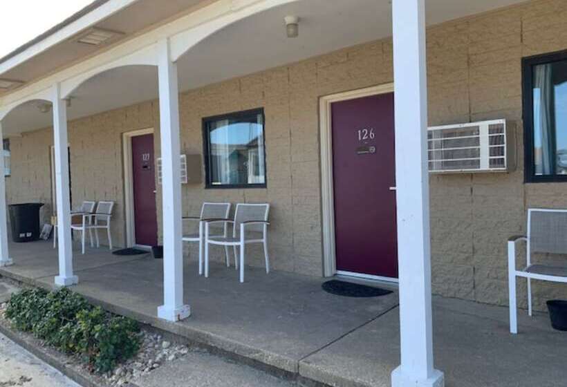 فندق على الطريق Outer Banks Motor Lodge