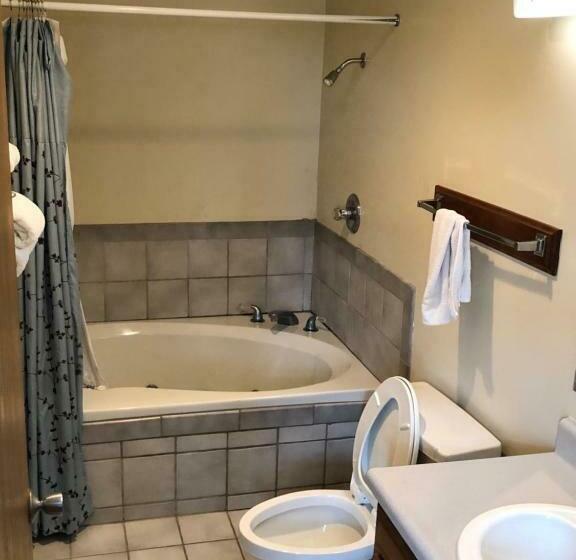 فندق على الطريق Salt Creek Inn