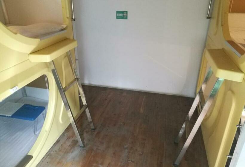 No.9 Space Capsule Youth Hostel