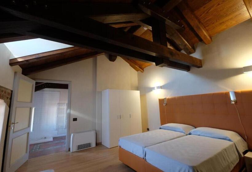 Palazzo Sacco Hostello Fossano