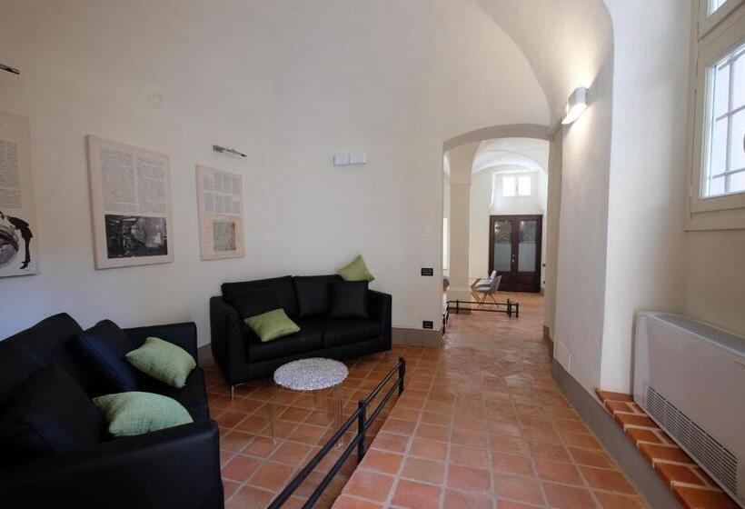 Palazzo Sacco Hostello Fossano