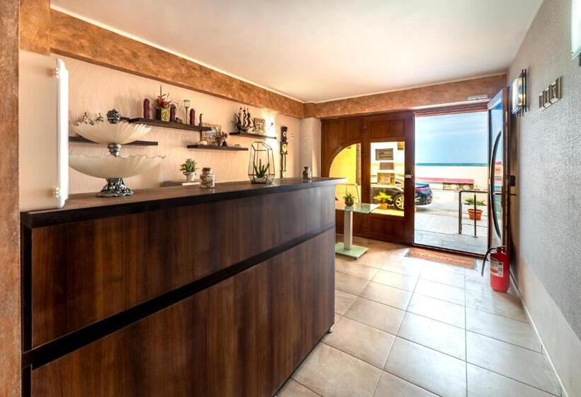 펜션 Casa Royal Pe Plaja Belona