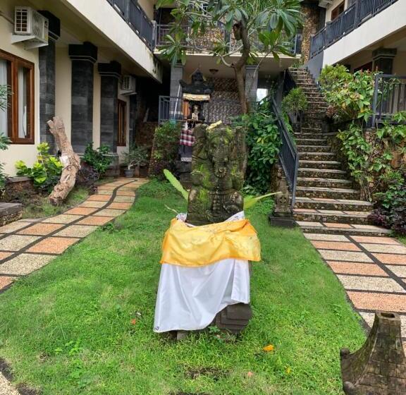 פנסיון Diver S Cafe Amed