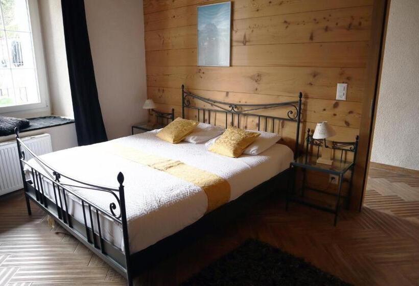 بنسيون Gruyère Rooms