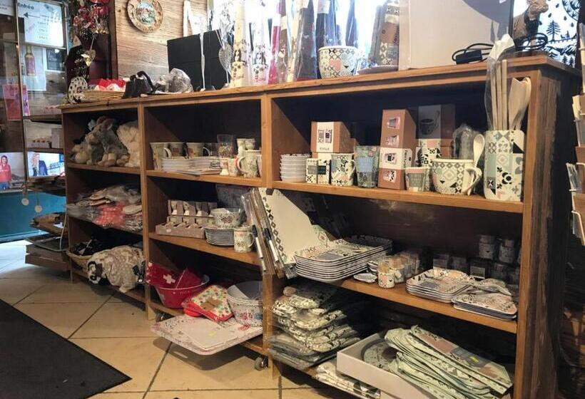 פנסיון Gruyère Rooms