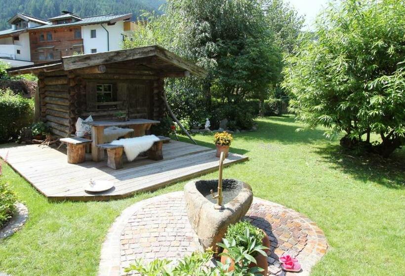 פנסיון Haus Tirolerland