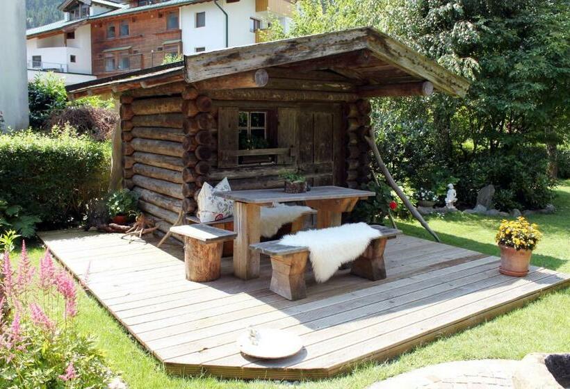 פנסיון Haus Tirolerland