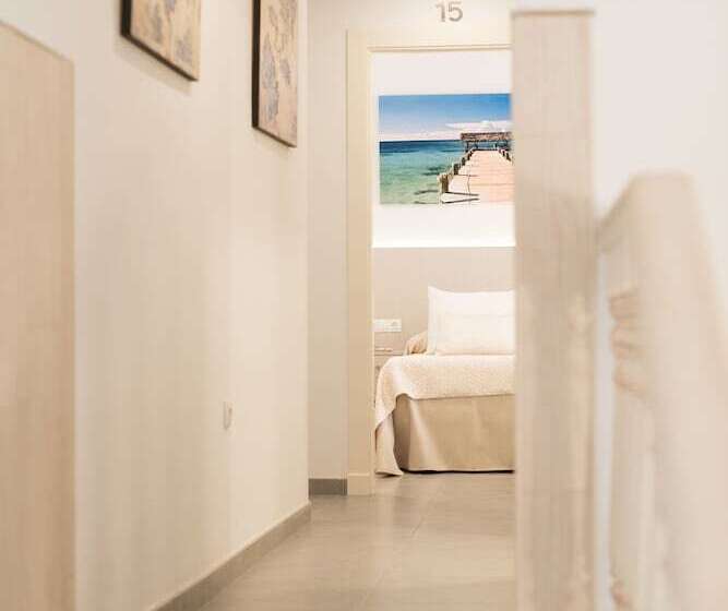 پانسیون Hostal Romerito