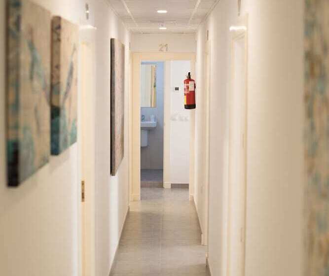 پانسیون Hostal Romerito