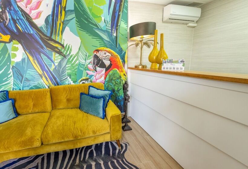 پانسیون Hostal Romerito