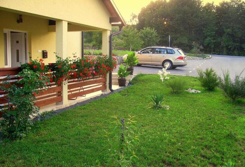 פנסיון House Sekulic