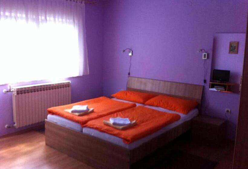 פנסיון House Vukovic