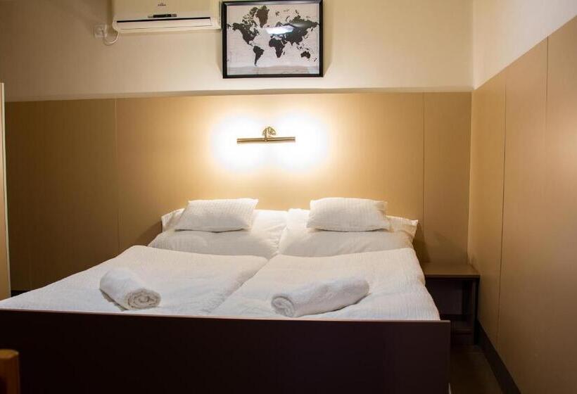 פנסיון Huli Panzio