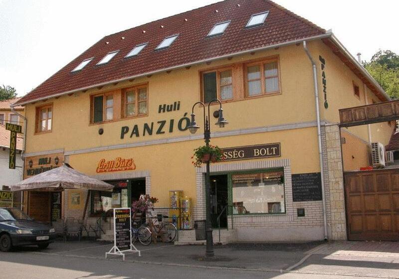פנסיון Huli Panzio
