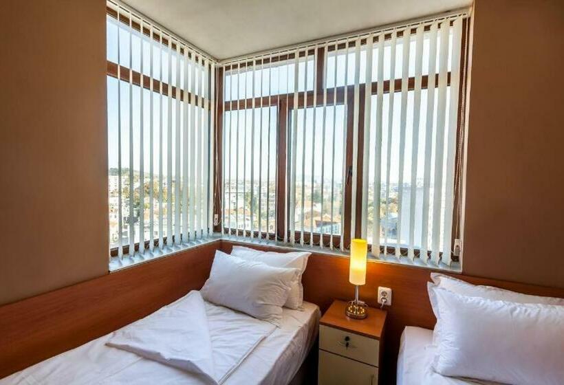 פנסיון Panorama Top Floor Rooms In Hotel Tundzha