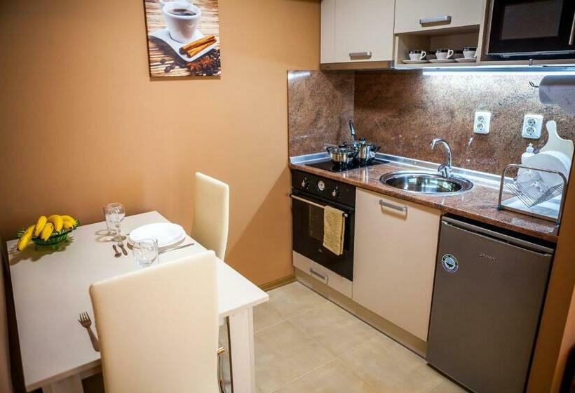 פנסיון Panorama Top Floor Rooms In Hotel Tundzha