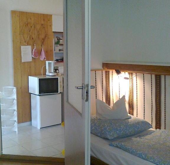 Пансион Keszthely Sarokház