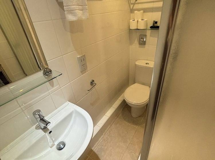 פנסיון Winter Dene Hotel Beachside