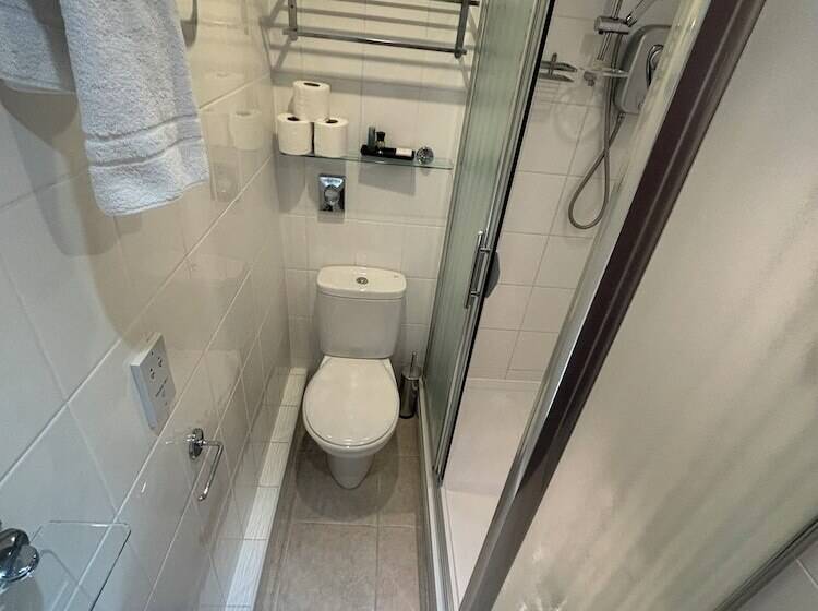 פנסיון Winter Dene Hotel Beachside