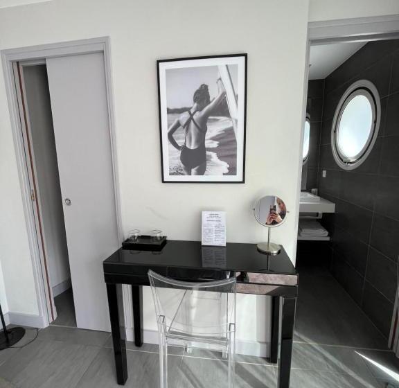 펜션 Lafitenia Resort