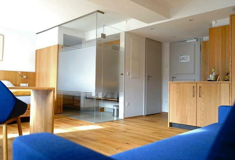 ペンション Zum Schwarzen Ross Und Gutmann Zur Post