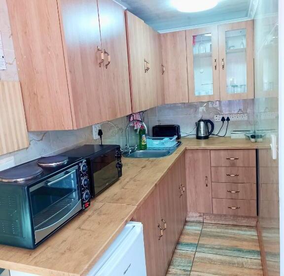 Queensburgh B&b Or Self Catering