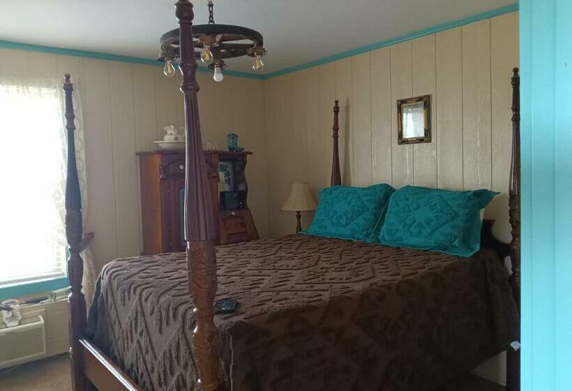 Tombstone Bordello Bed & Breakfast