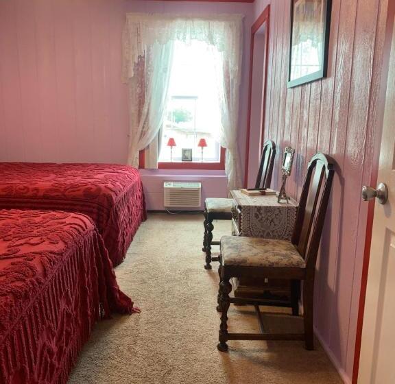 Tombstone Bordello Bed & Breakfast