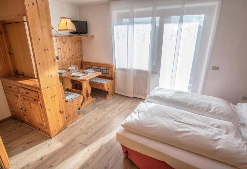 Veronza Clubresidence