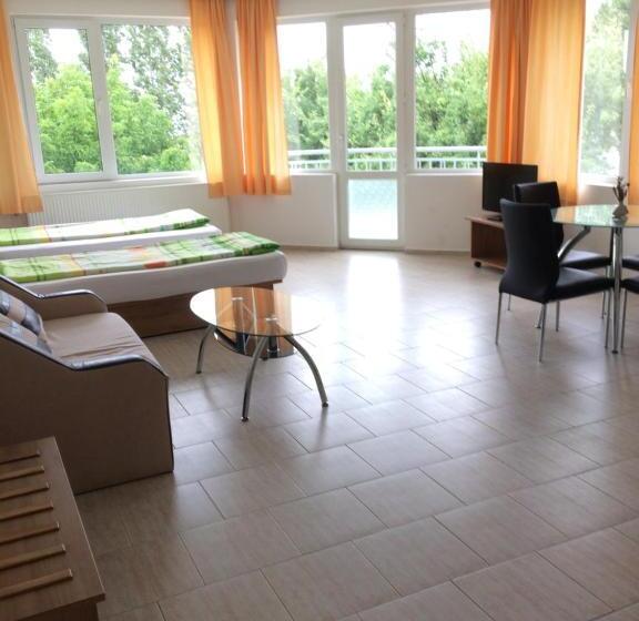 Общежитие Family Hotel Perla