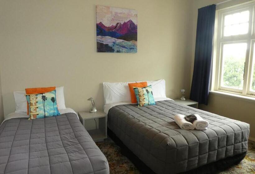 호스텔 Thomas's Catlins Lodge And Camp Ground