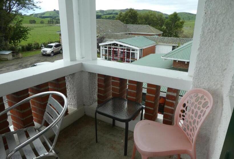 호스텔 Thomas's Catlins Lodge And Camp Ground