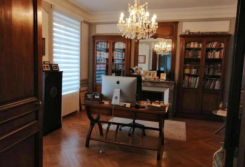 تختخواب و صبحانه Chambres D Hôtes Côté Parc Côté Jardin Avec Parking Privé Gratuit