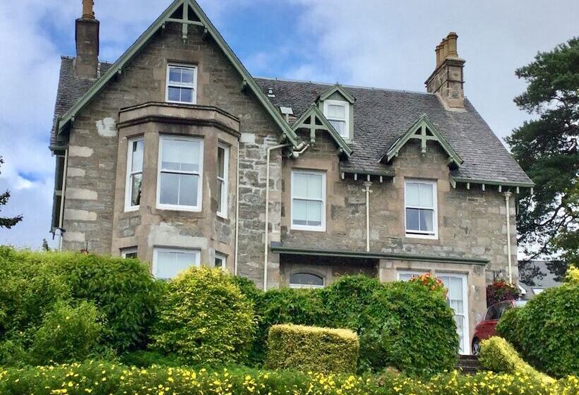 مبيت وإفطار Craigroyston House & Lodge