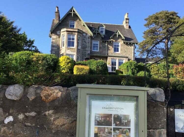 مبيت وإفطار Craigroyston House & Lodge