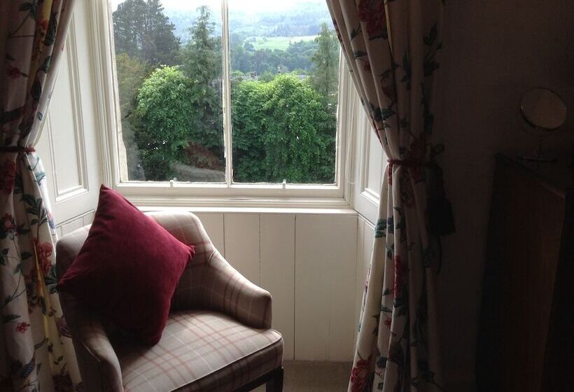 مبيت وإفطار Craigroyston House & Lodge